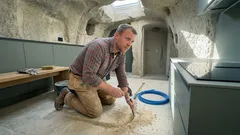 Una grotta di arenaria nascosta nel bosco è diventata una casa di design: com’è The Rockhouse Retreat